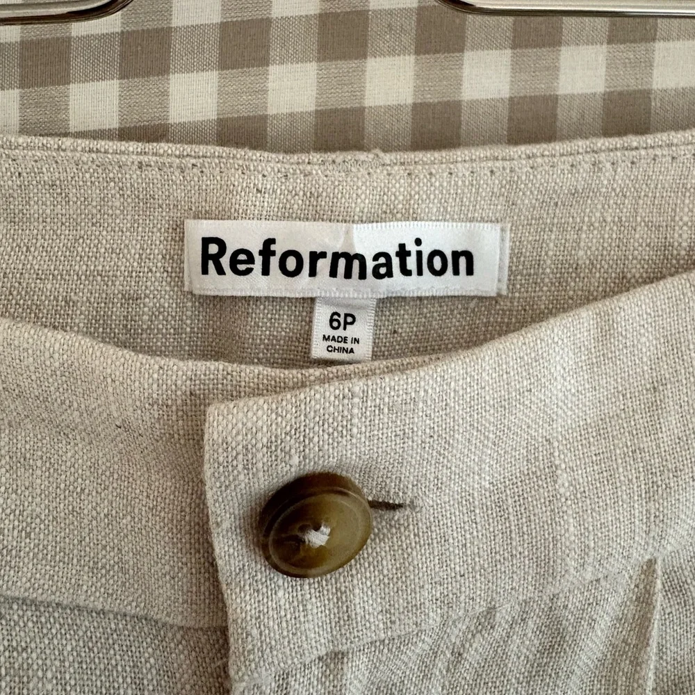 Reformation Straight-Leg Linen Pants in Light Beige